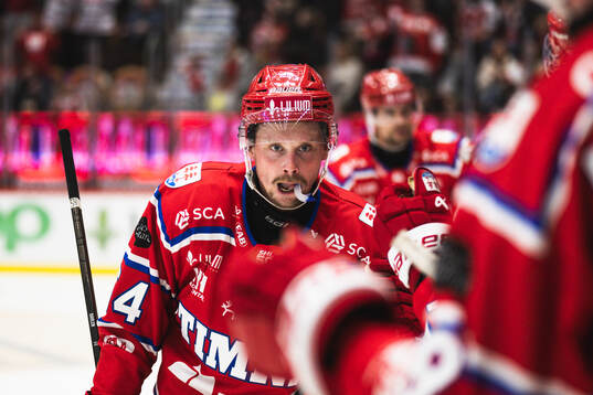 Timrås Jonathan Dahlén jublar