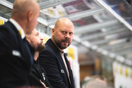 Timrås assisterande tränare Daniel Karlunden