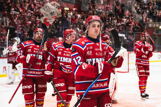 Timrås Linus Eriksson jublar