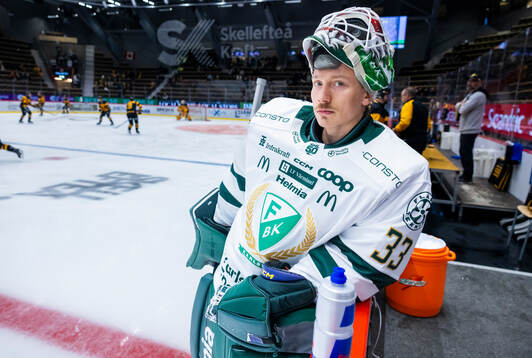 Färjestads målvakt Emil Larmi