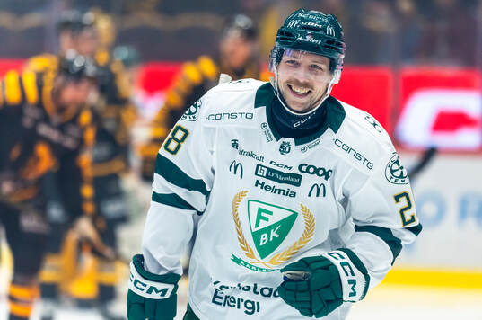 Färjestads Emil Alba jublar
