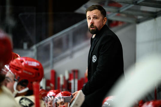 Kalmars tränare Viktor Tuurala