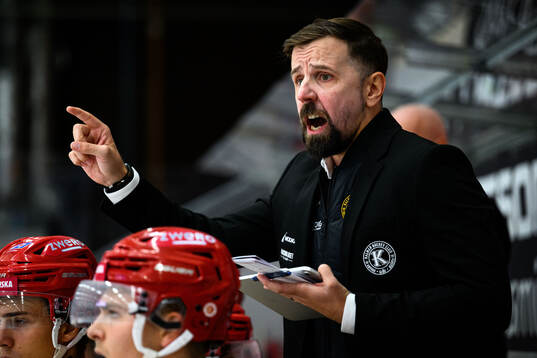 Kalmars tränare Viktor Tuurala