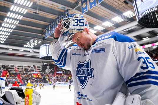 Karlskogas målvakt Lars Volden