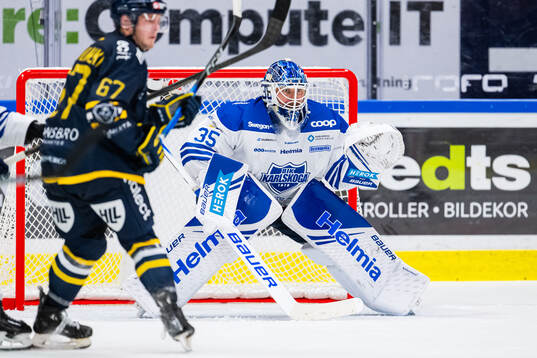 Karlskogas målvakt Lars Volden