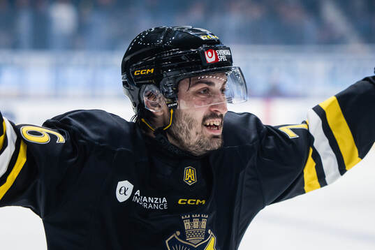 AIKs  Erik Aterius jublar