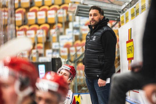 Timrås tränare Per Hallin