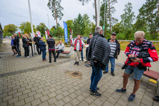 Supportrarna samlas