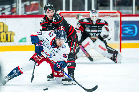 Nybros Elias Stenman och Oskarshamns Hampus Karlsson