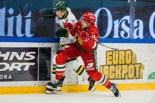 Björklövens Matthew Cairns och Moras Gustav Salmi-Lilja