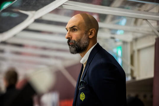 Björklövens assisterande tränare Daniel Rahimi