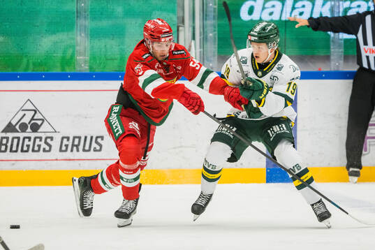Moras Oskar Lindgren och Björklövens Liam Dower Nilsson