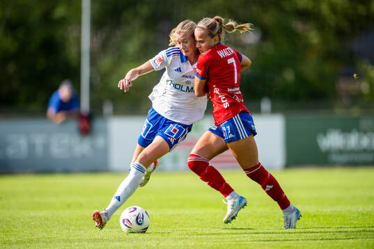 Vittsjös Ilona Walta mot IFK Norrköpings Ebba Handfast