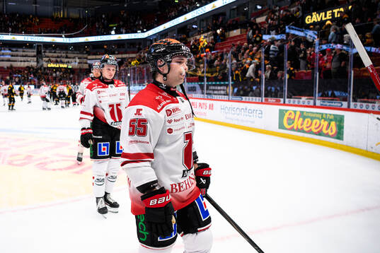 Örebros David Quenneville deppar