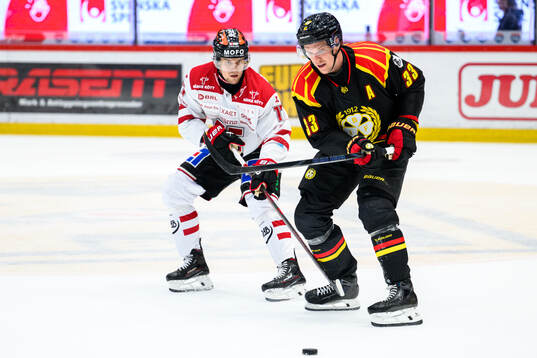 Örebros William Wikman och Brynäs Jakob Silfverberg