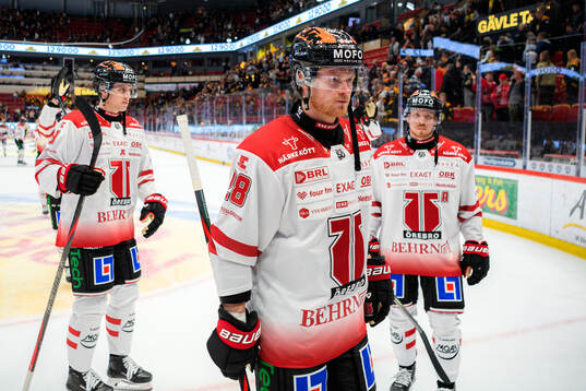 Örebros Linus Arnesson deppar med lagkamrater