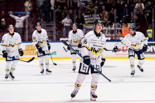 HV71s Nikola Pasic deppar