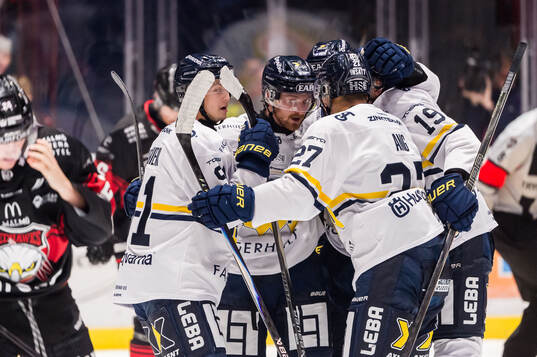 HV71s Aleksi Heponiemi jublar