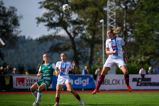 Malmö FFs Sara Kanutte Sørensen Fornes nickar mål