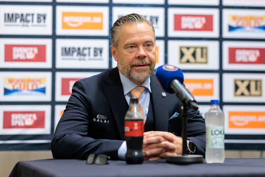 Växjös assisterande tränare Fredrik Hellgren på