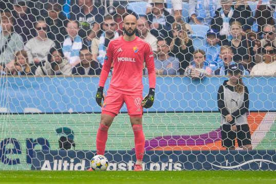 Djurgårdens målvakt Filip Manojlovic