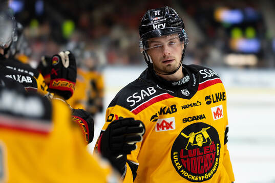 Luleås Markus Nurmi jublar