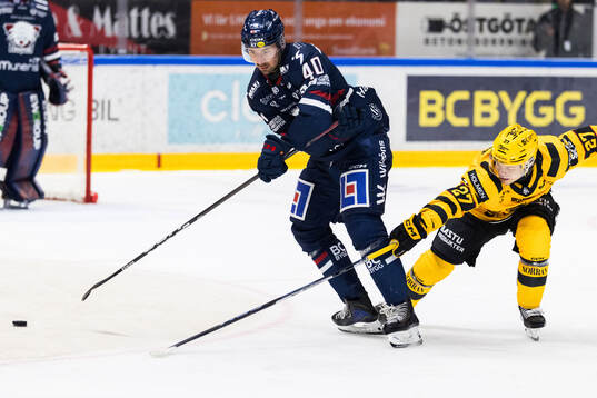 Linköpings David Bernhardt och Skellefteås Oskar Vuollet