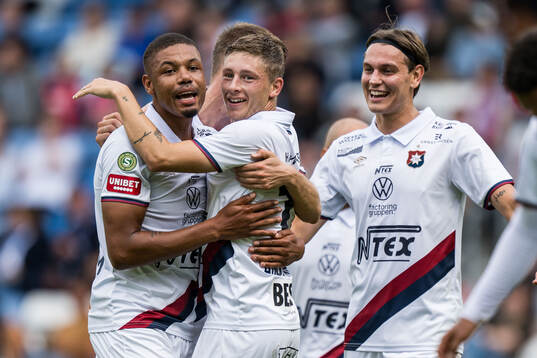 Bläddra bland fler bilder av Fotboll, Superettan, Helsingborg - Örgryte