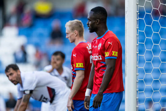 Helsingborgs Adam Akimey deppar