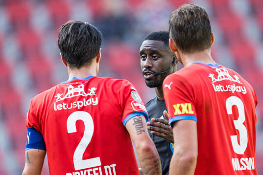 Domare Fredrik Oppong