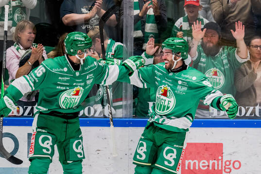Rögles Mark Friedman och Lukas Ekeståhl-Jonsson jublar