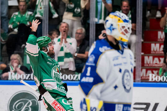 Rögles Mark Friedman lämnar isen