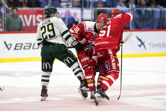 Timrås Eddie Genborg och Färjestads Oskar Steen