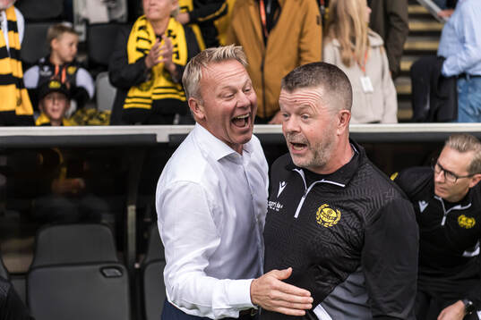 Östers Roberth Björknesjö och Mjällbys Anders