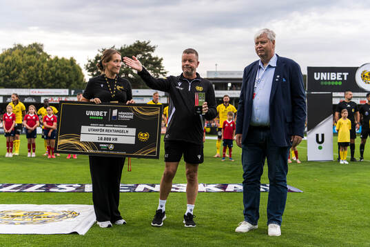 Mjällbys tränare Anders Torstensson tilldelas månadens