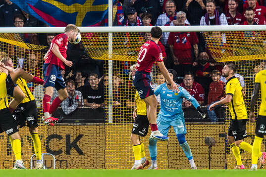 Östers Magnus Christensen gör 1-1
