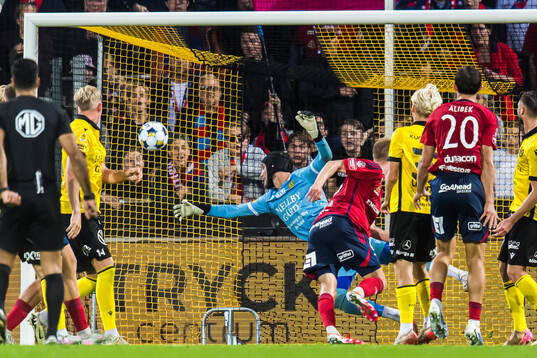 Östers Magnus Christensen gör 1-1