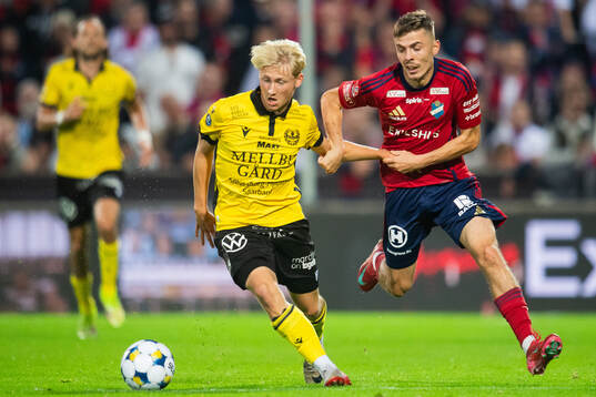 Mjällby AIFs Romeo Leandersson och Östers IFs Patriot