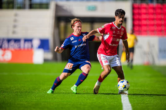 Sandvikens IFs Victor Backman och Kalmars Arash