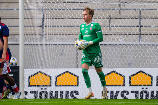 Sandvikens IFs målvakt Hannes Sveijer