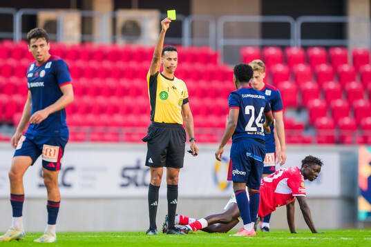 Sandvikens IFs Yabets Yaliso Yaya blir varnad