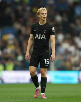 Lucas Bergvall of Tottenham