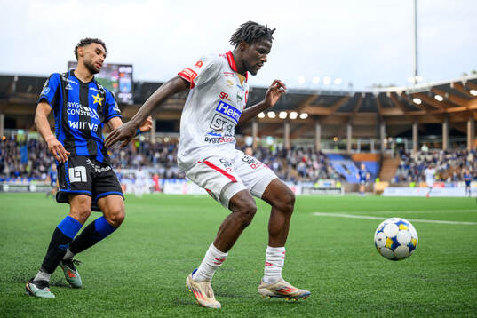 Sirius Joakim Persson och Degerfors Philippe Ndinga