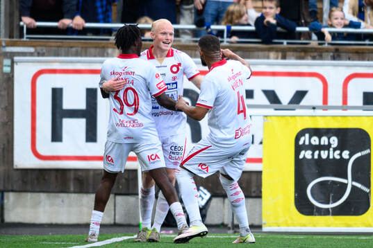 Degerfors Marcus Rafferty jublar