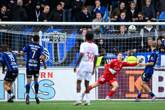 Degerfors Marcus Rafferty (ej i bild) 1-1 målet på Sirius