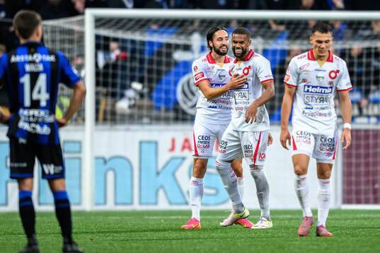 Degerfors Dijan Vukojevic jublar med Leon Hien