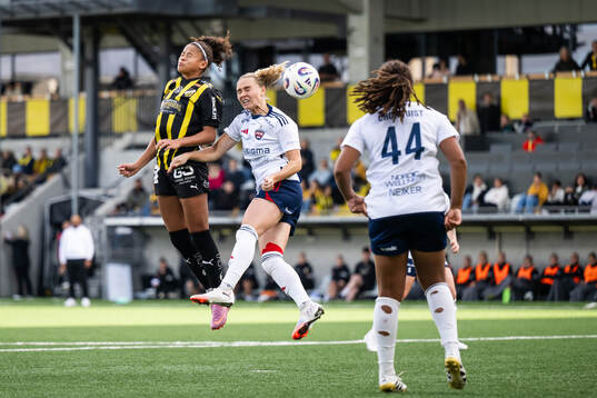 Häckens Felicia Schröder och Rosengårds Emma Jansson