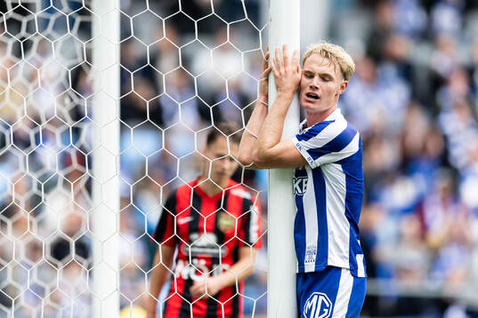 IFK Göteborgs Max Fenger deppar