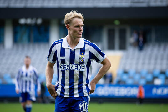 IFK Göteborgs Max Fenger deppar