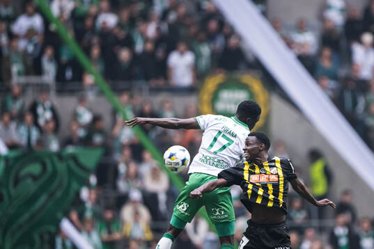 Häckens John Paul Dembe och Hammarbys Ibrahima Breze Fofana